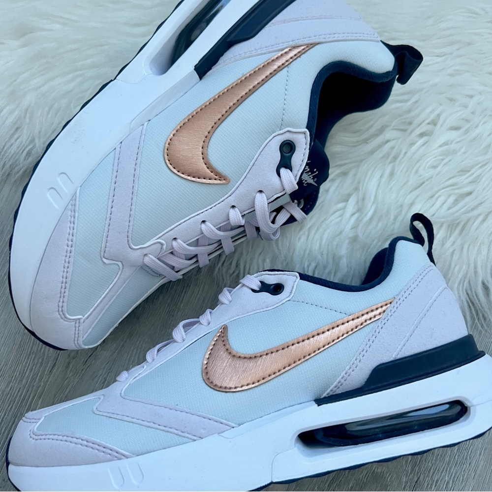 NWT Nike Air Max Dawn Women’s Shoes - Picture 4 of 7